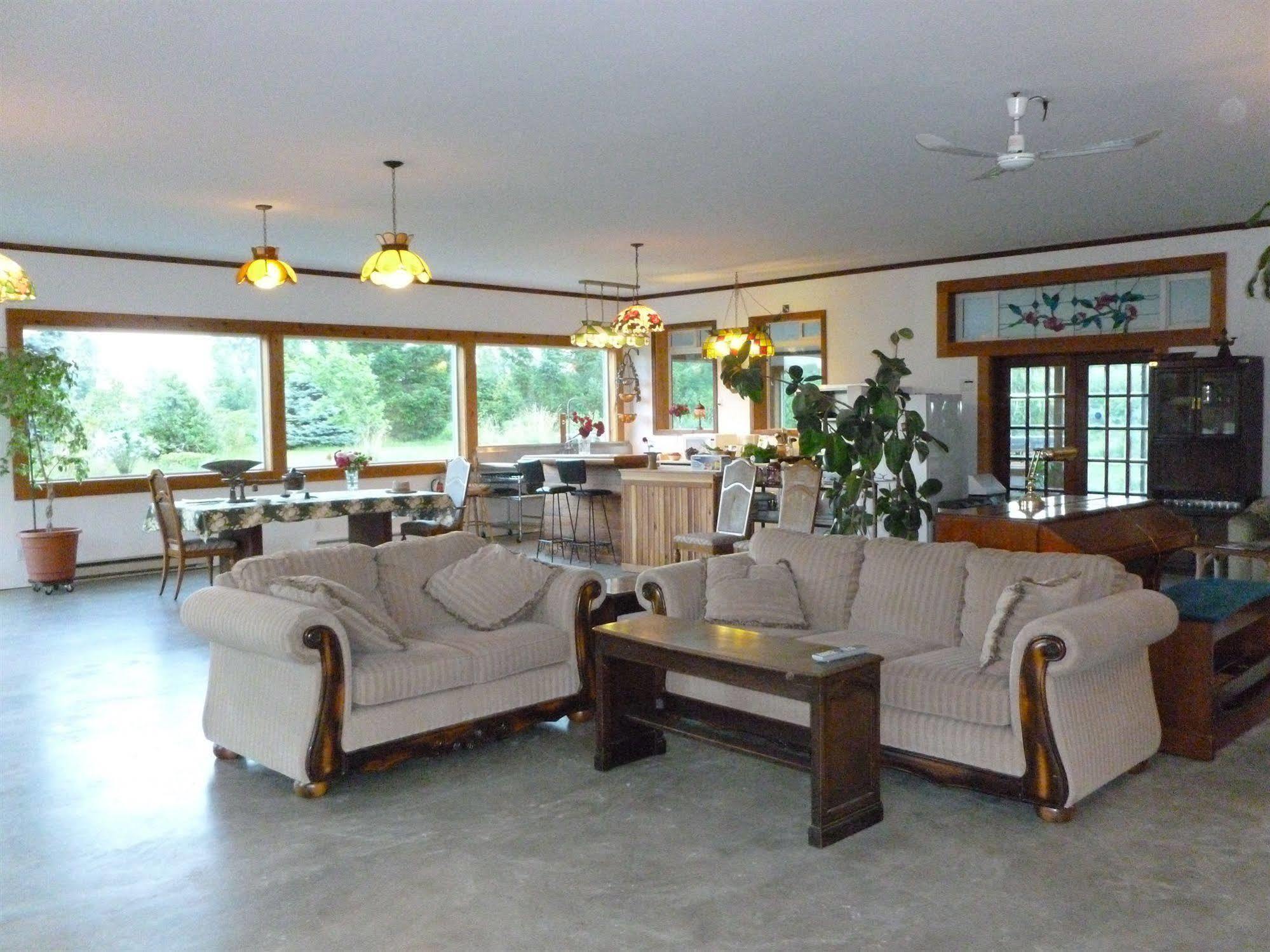 Harrison Hammond House Farmstay Harrison Mills Exterior foto